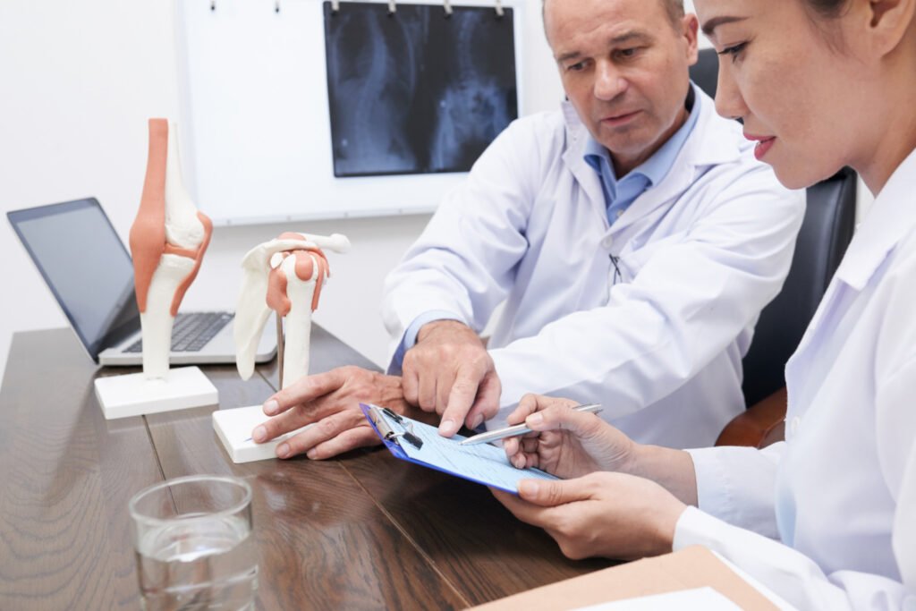 1. What are the first symptoms of osteopenia?