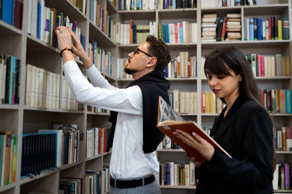 Independent Bookstores vs. Large Book Retailers